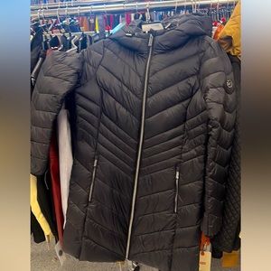 Black Michael Kors Puffer Jacker